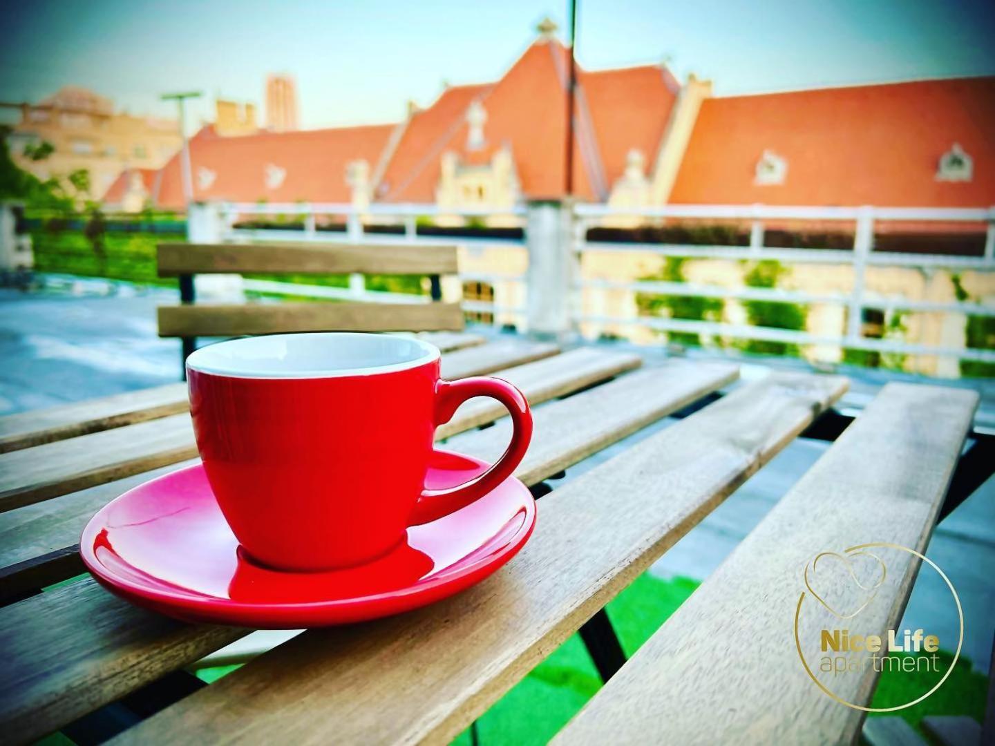 Nice Life - Luxury Apartment In The Old Town. Pressburg Exterior foto